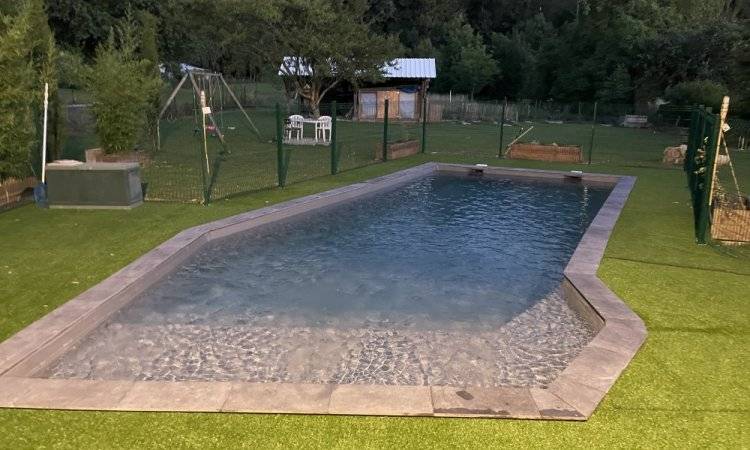 piscine forme différente