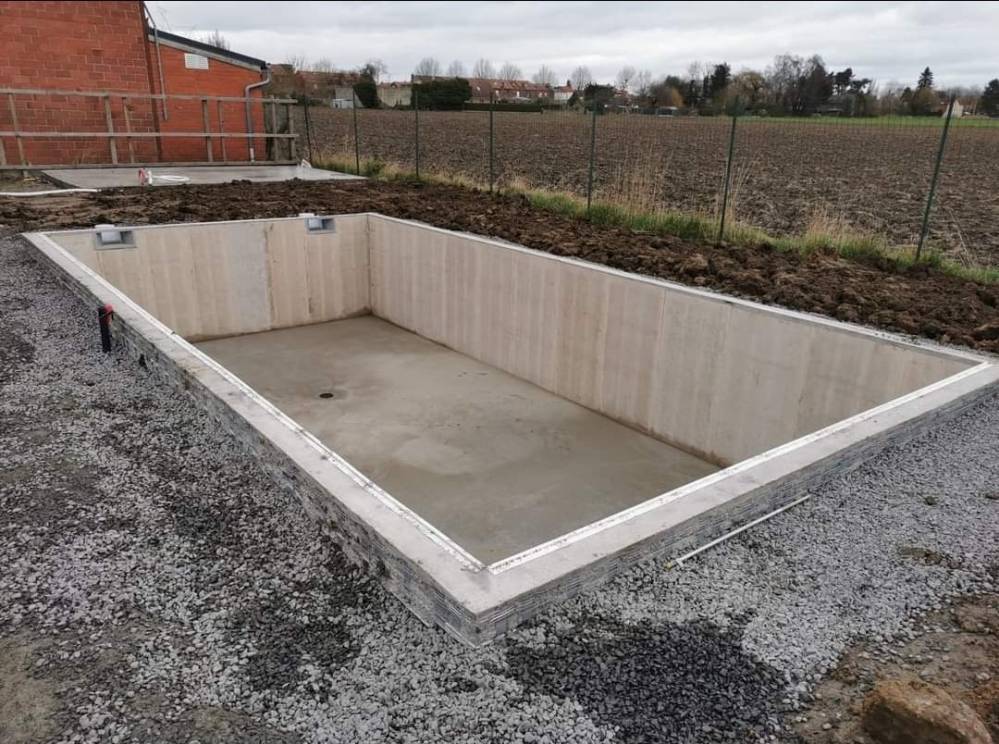 Construction de votre piscine monobloc en béton MARINAL SYSTEM