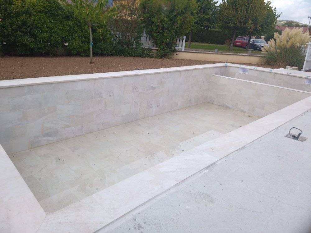 Monobloc béton piscine