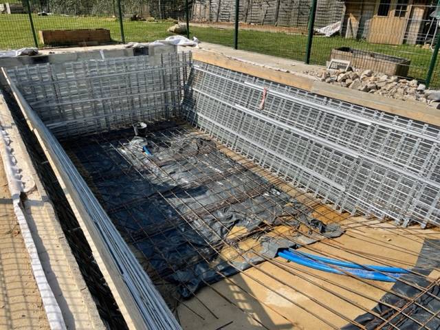 Piscine monobloc à Louhans