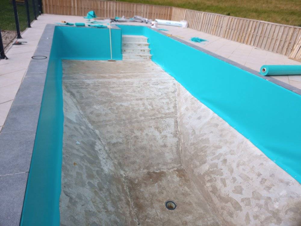 Rénovation d'une piscine en cours